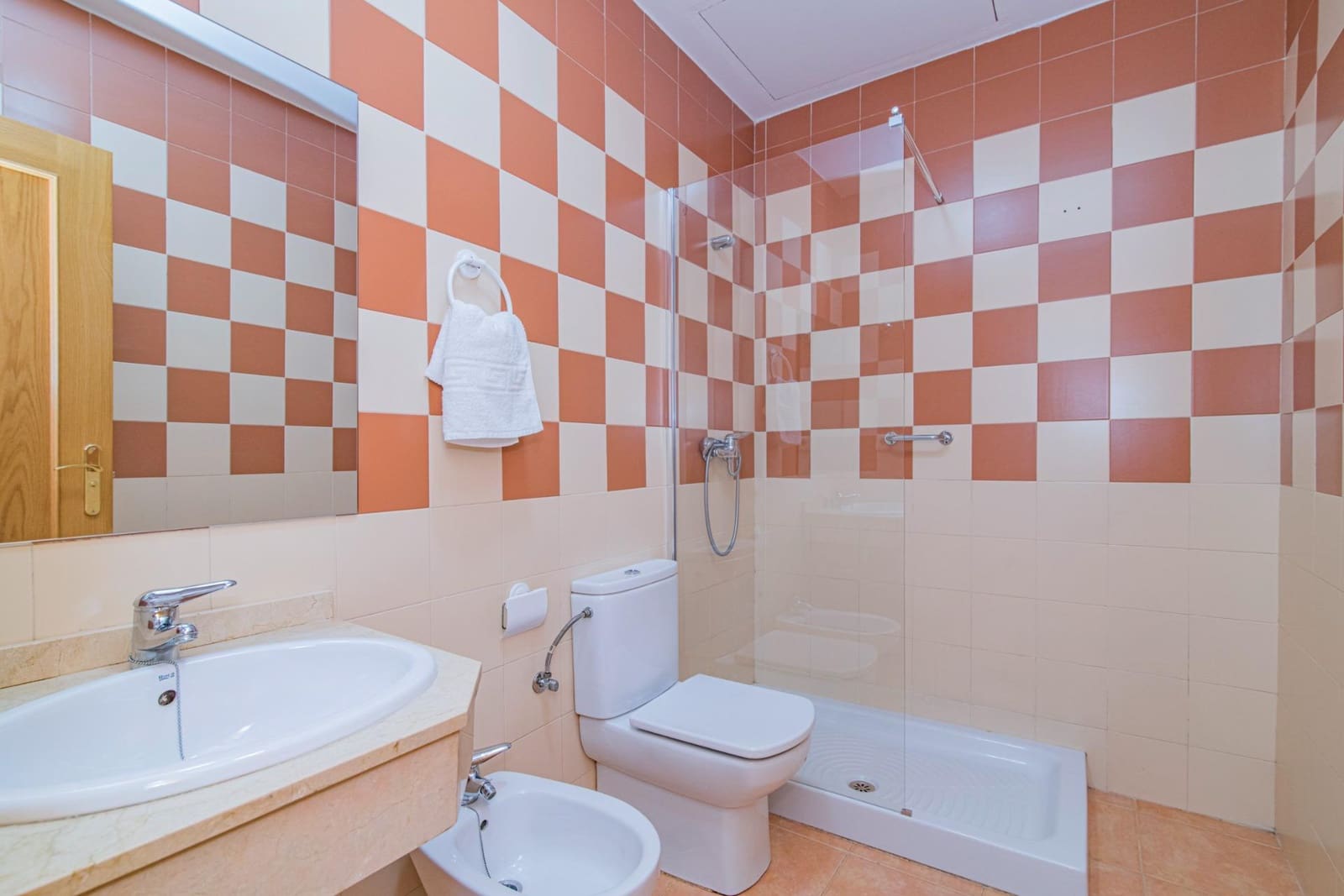 1 soveværelse Lejlighed til salg i Granada by - € 230.000 (Ref: 10014016)