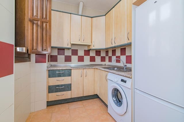 1 sovrum Lägenhet till salu i Centro, Granada stad - 230 000 € (Ref: 10014016)