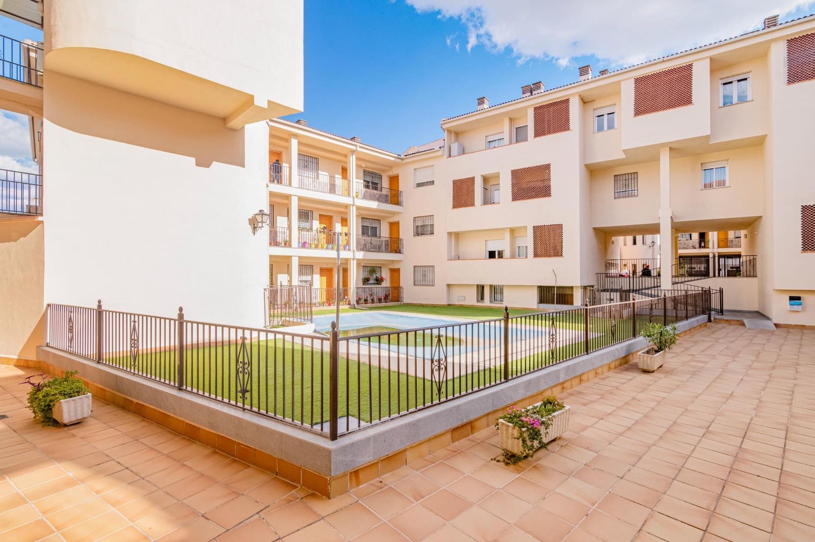 2 chambre Appartement à vendre à Churriana de la Vega avec piscine - 155 000 € (Ref: 10014019)