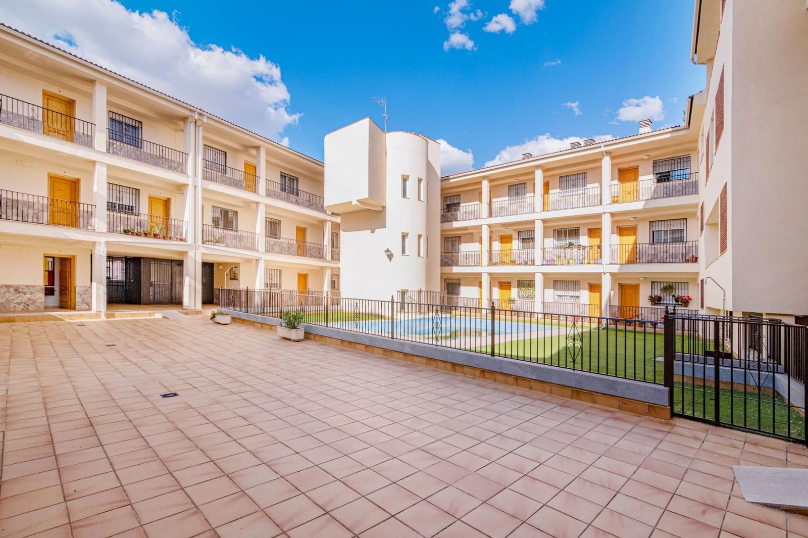 2 chambre Appartement à vendre à Churriana de la Vega avec piscine - 155 000 € (Ref: 10014019)
