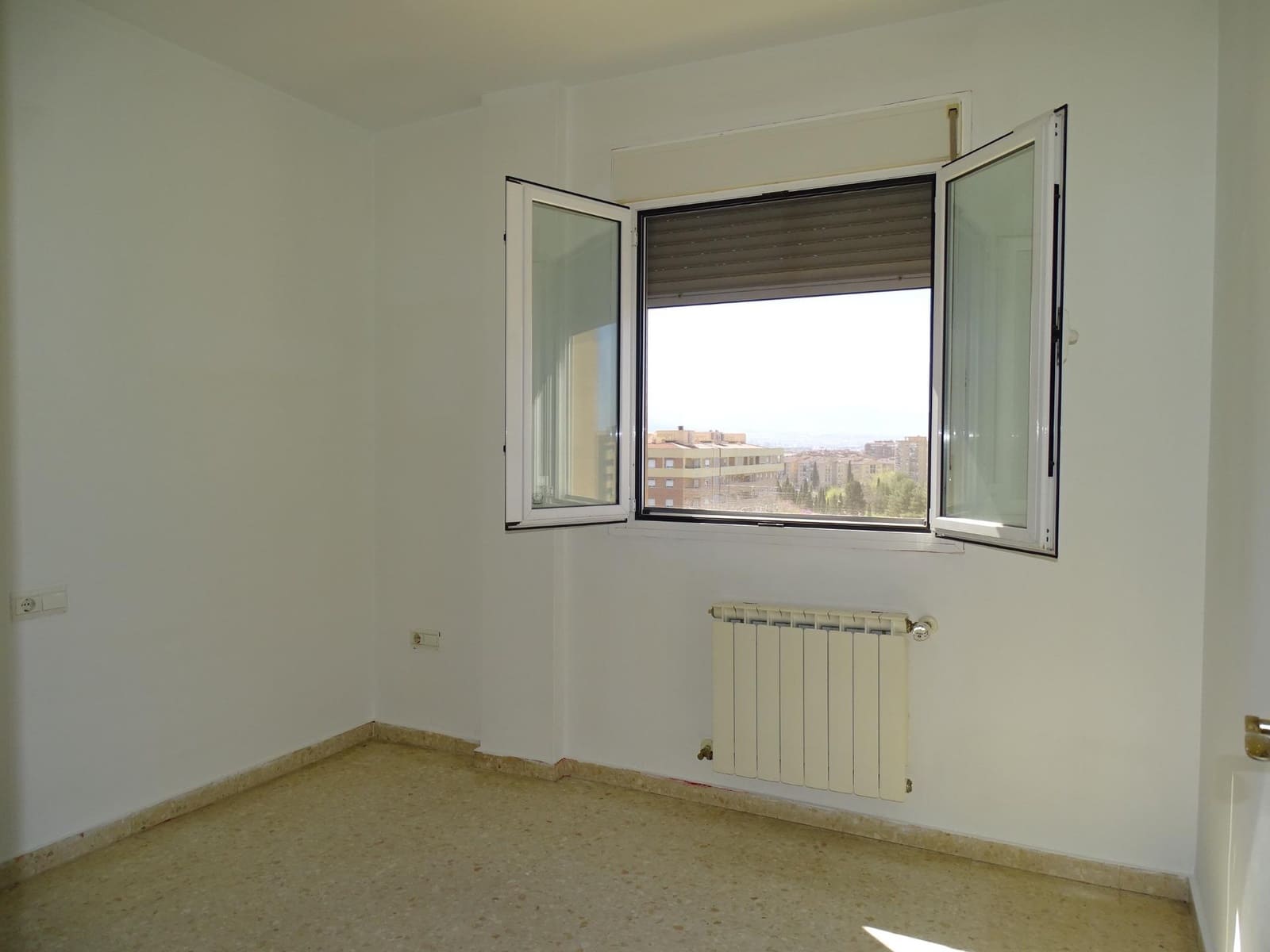3 quarto Apartamento para venda em Granada cidade com garagem - 255 000 € (Ref: 10014021)