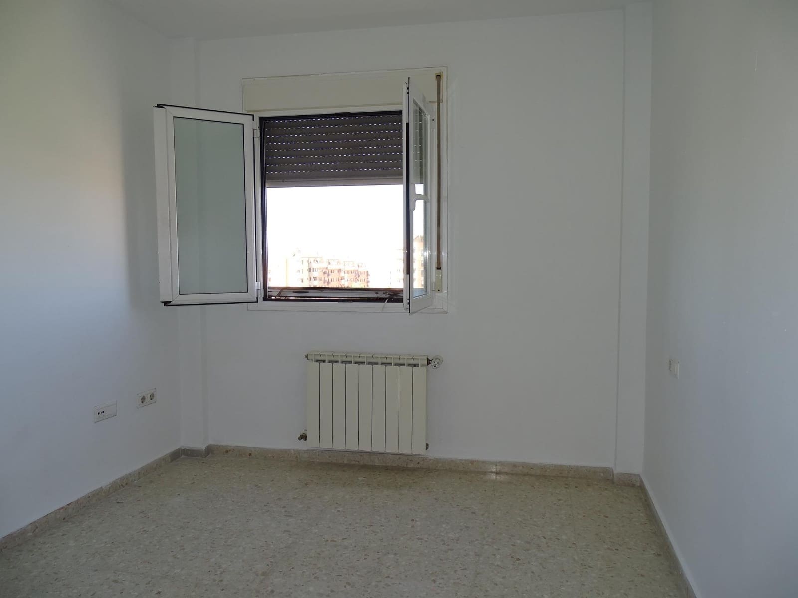 3 quarto Apartamento para venda em Granada cidade com garagem - 255 000 € (Ref: 10014021)