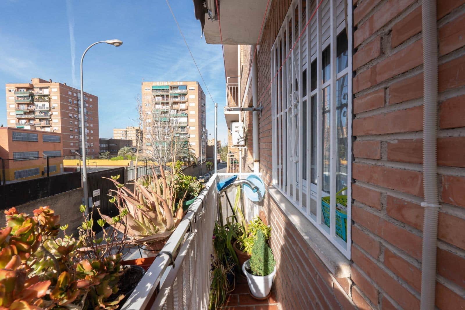 3 sovrum Lägenhet till salu i Granada stad med garage - 139 500 € (Ref: 10014022)