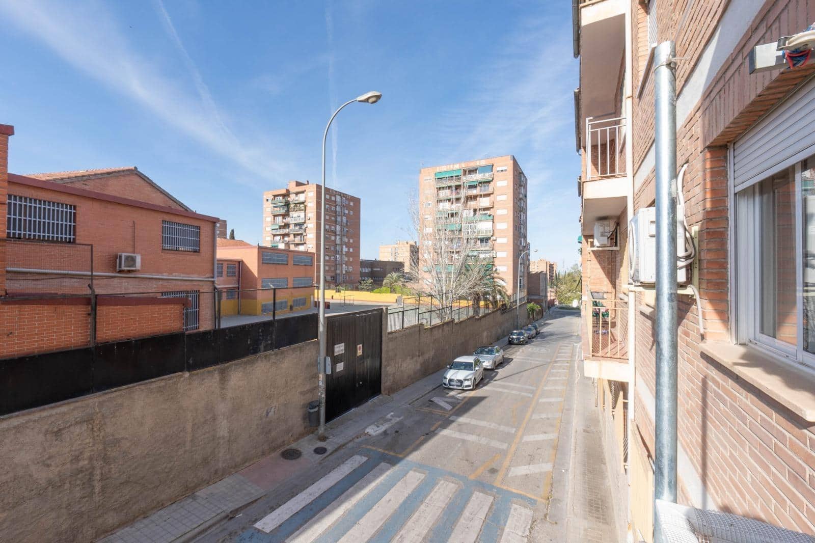 3 sovrum Lägenhet till salu i Granada stad med garage - 139 500 € (Ref: 10014022)
