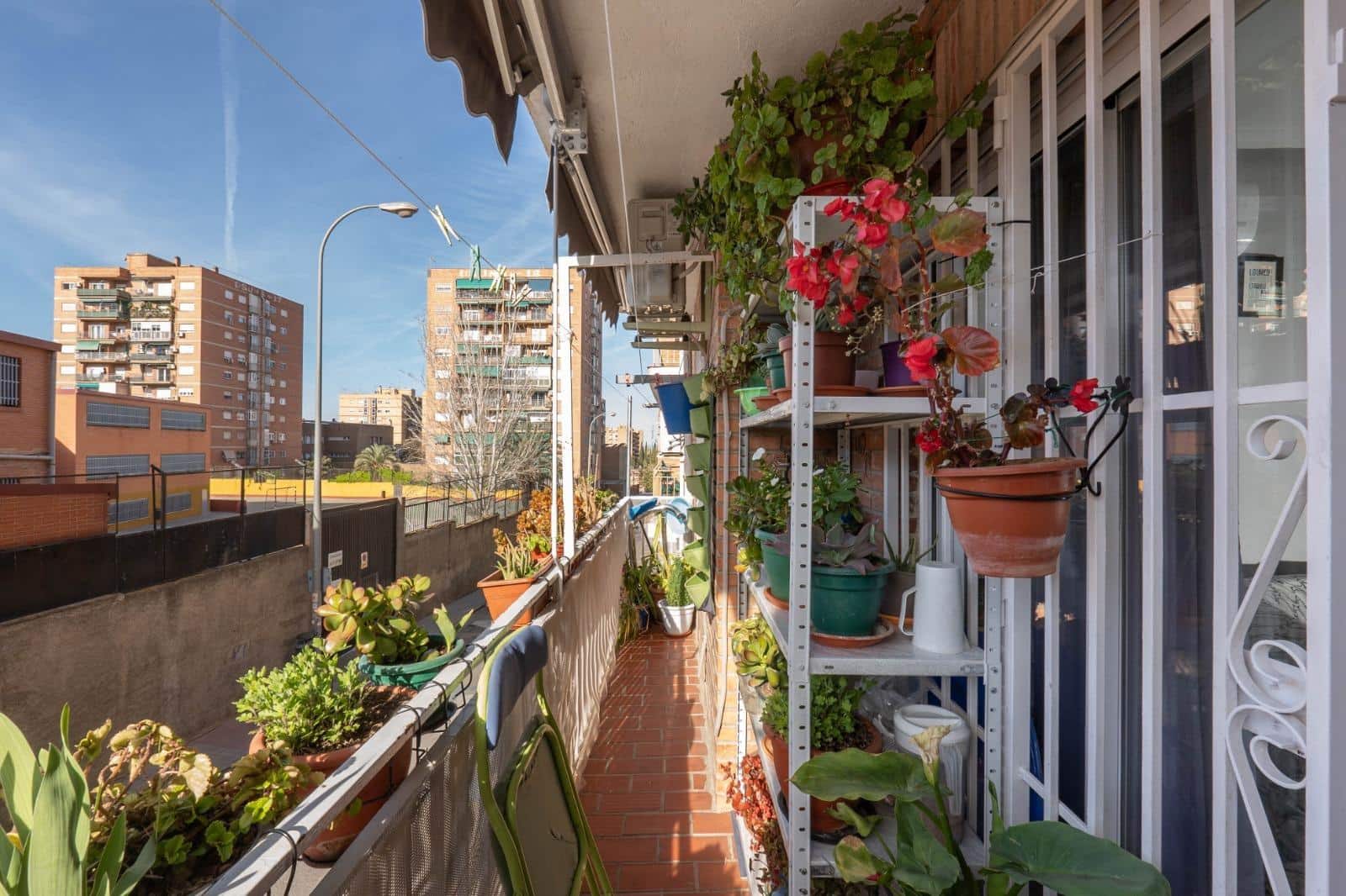 3 sovrum Lägenhet till salu i Granada stad med garage - 139 500 € (Ref: 10014022)
