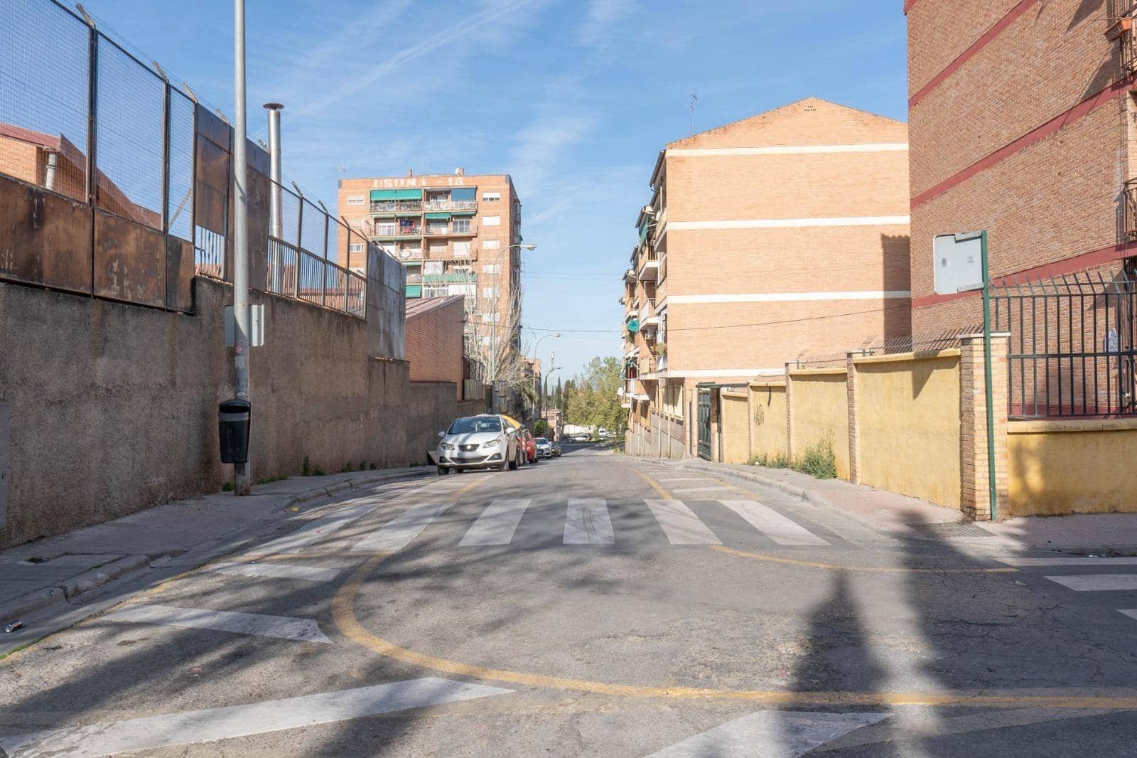 3 sovrum Lägenhet till salu i Granada stad med garage - 139 500 € (Ref: 10014022)