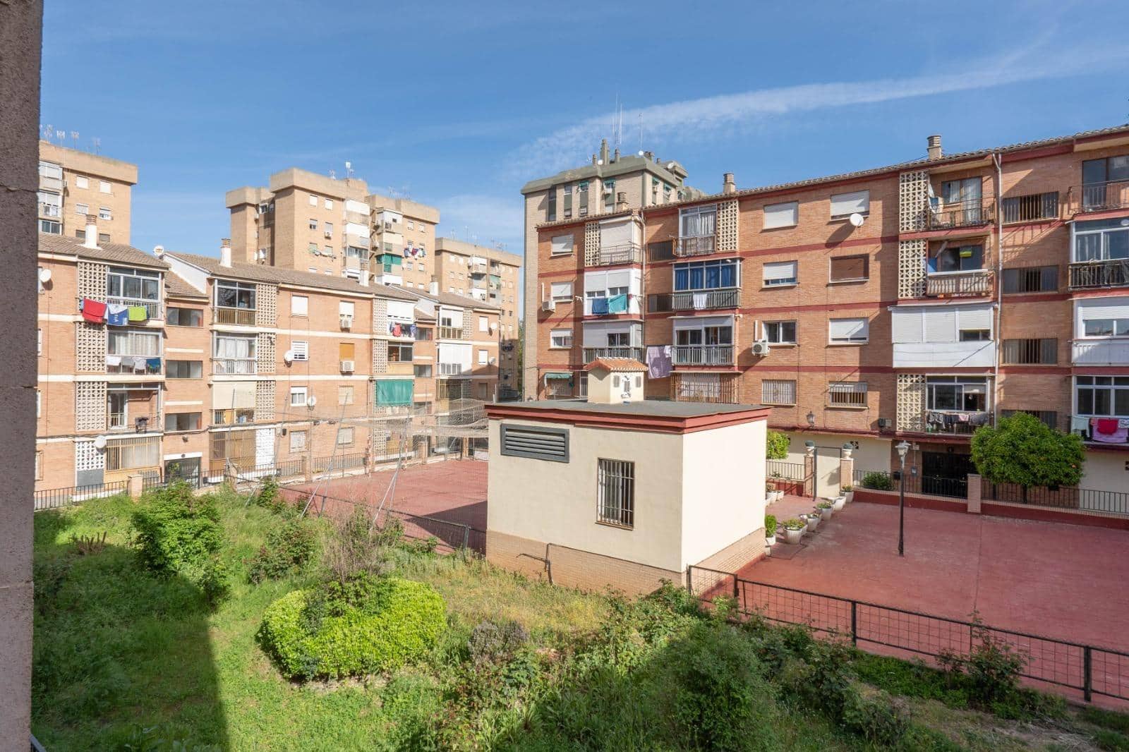 3 sovrum Lägenhet till salu i Granada stad med garage - 139 500 € (Ref: 10014022)