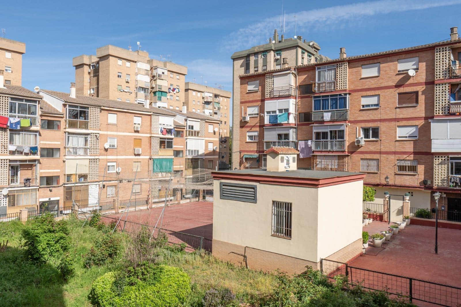 3 sovrum Lägenhet till salu i Granada stad med garage - 139 500 € (Ref: 10014022)