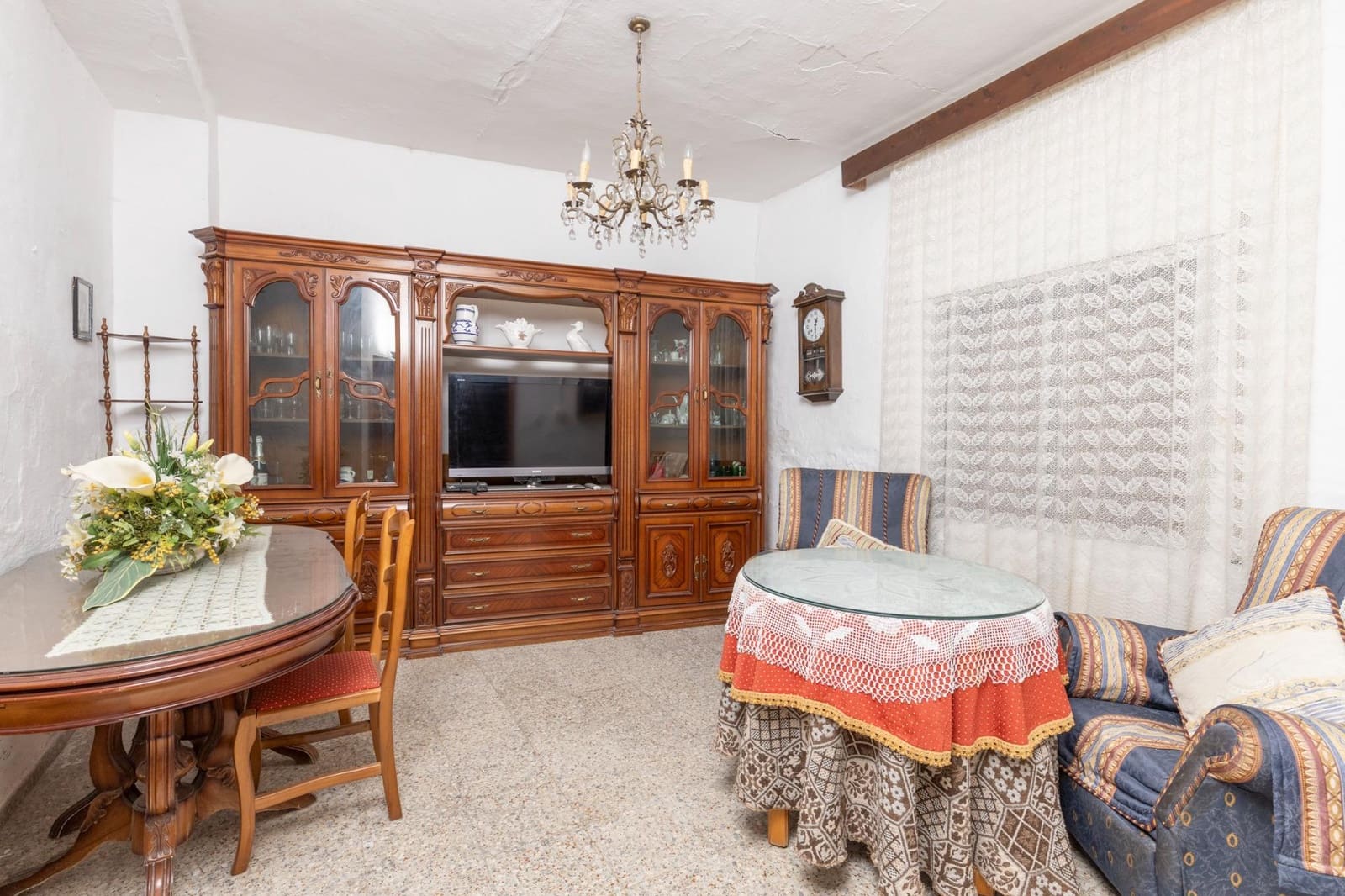 6 bedroom Townhouse for sale in Alhendin with garage - € 89,900 (Ref: 10014023)