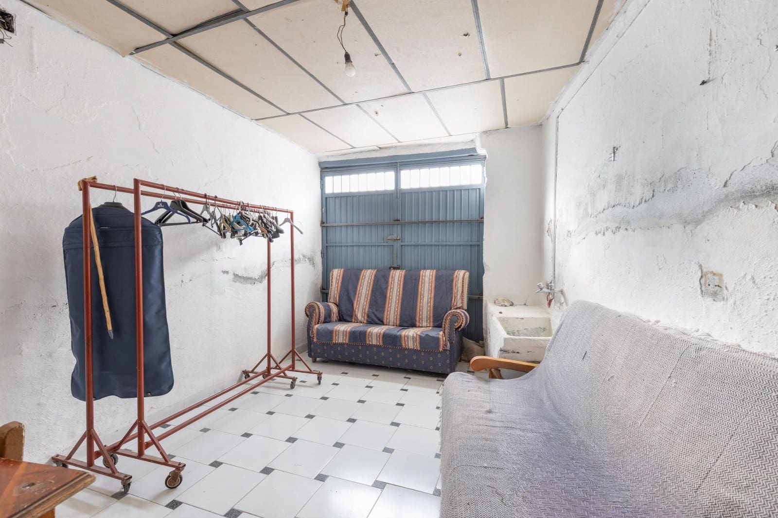 6 bedroom Townhouse for sale in Alhendin with garage - € 89,900 (Ref: 10014023)