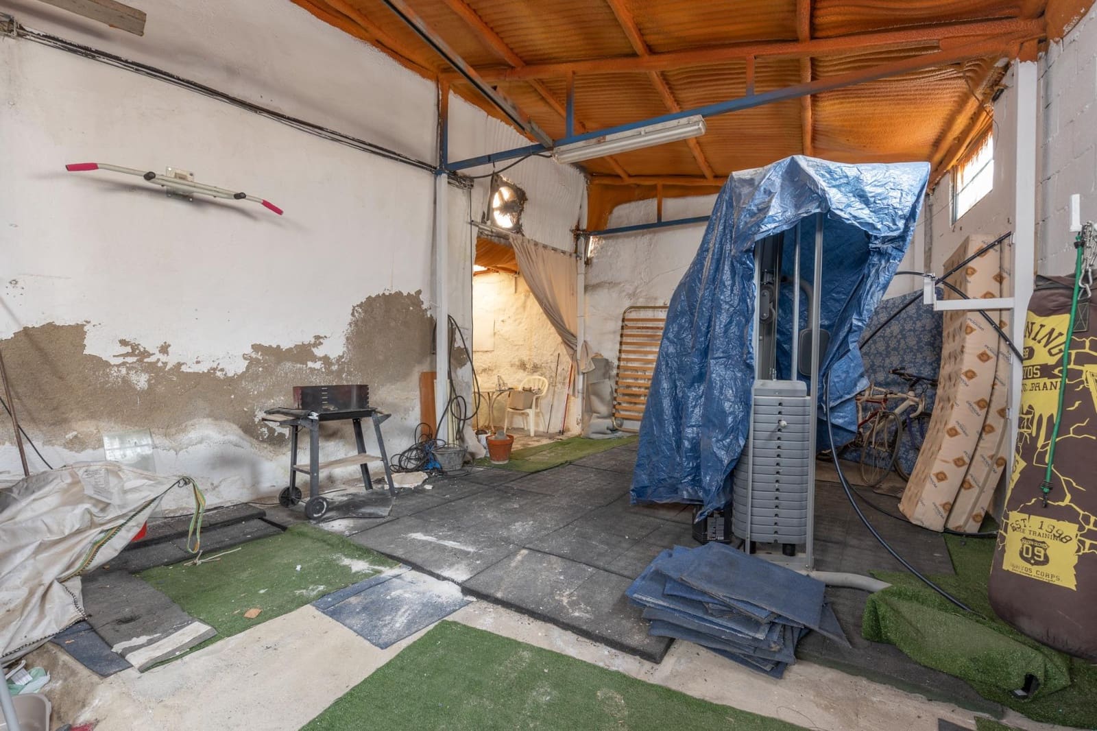 6 bedroom Townhouse for sale in Alhendin with garage - € 89,900 (Ref: 10014023)