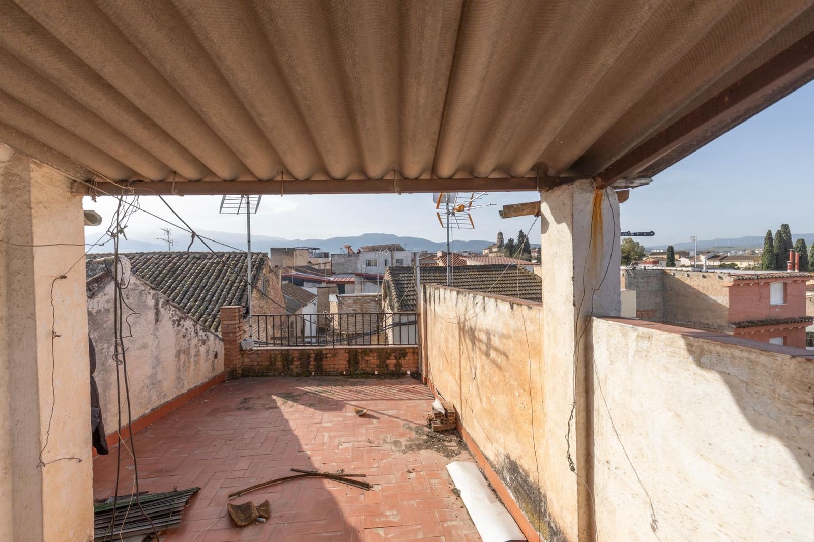 6 bedroom Townhouse for sale in Alhendin with garage - € 89,900 (Ref: 10014023)