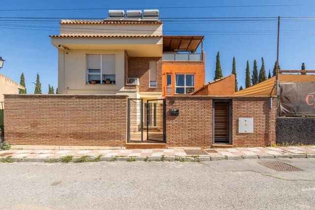 2 slaapkamer Flat te koop in La Zubia met garage - € 179.990 (Ref: 10014024)