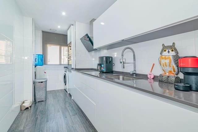 3 chambre Appartement à vendre à Grenade ville avec garage - 144 900 € (Ref: 10014025)