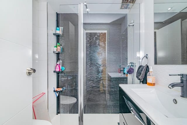 3 chambre Appartement à vendre à Grenade ville avec garage - 144 900 € (Ref: 10014025)