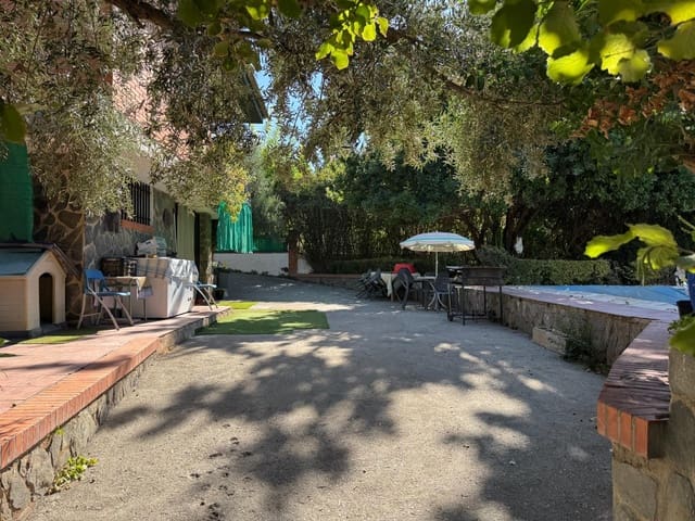 4 chambre Finca/Maison de Campagne à vendre à Gójar avec piscine - 1 000 000 € (Ref: 10014030)