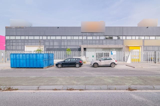 Business for sale in Granada city - € 1,950,000 (Ref: 10014035)