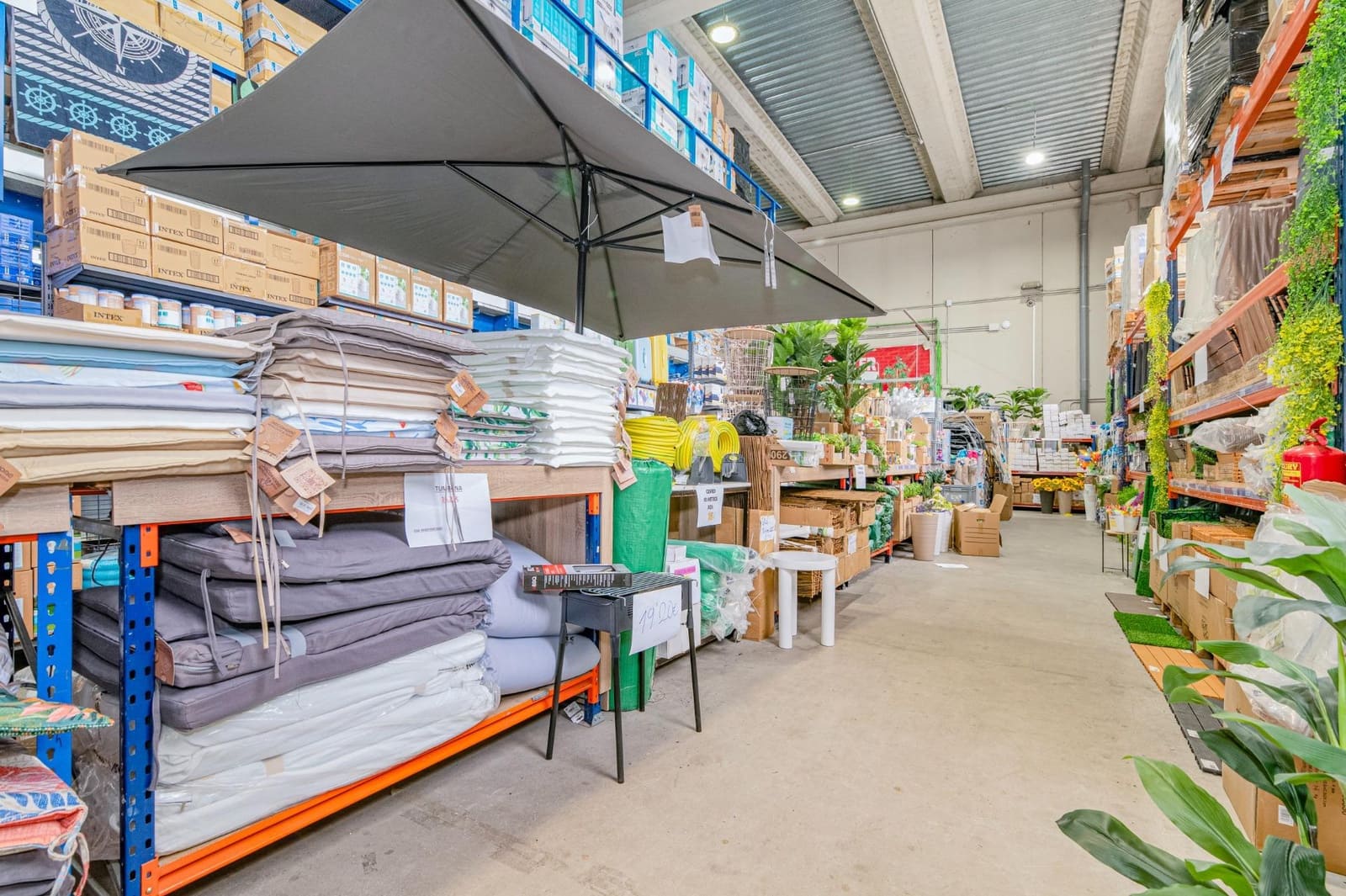 Företag till salu i Granada stad - 1 950 000 € (Ref: 10014035)