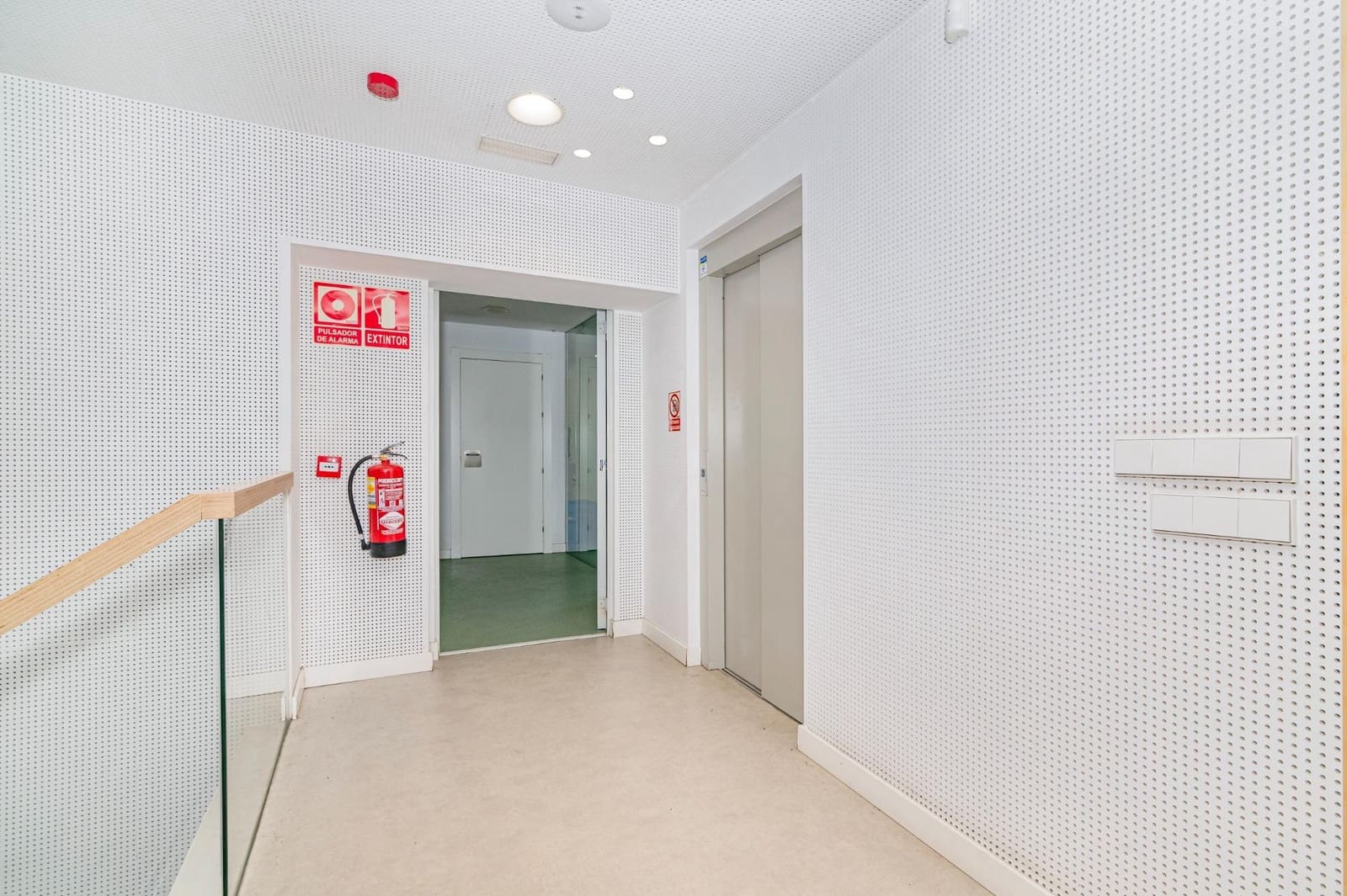Företag till salu i Granada stad - 1 950 000 € (Ref: 10014035)