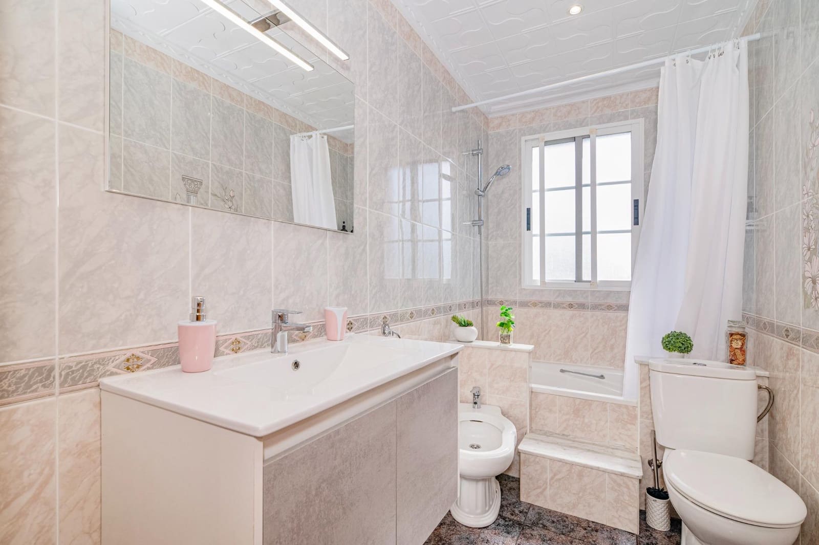 5 soverom Villa til salgs i Orgiva med svømmebasseng garasje - € 579 900 (Ref: 10014037)