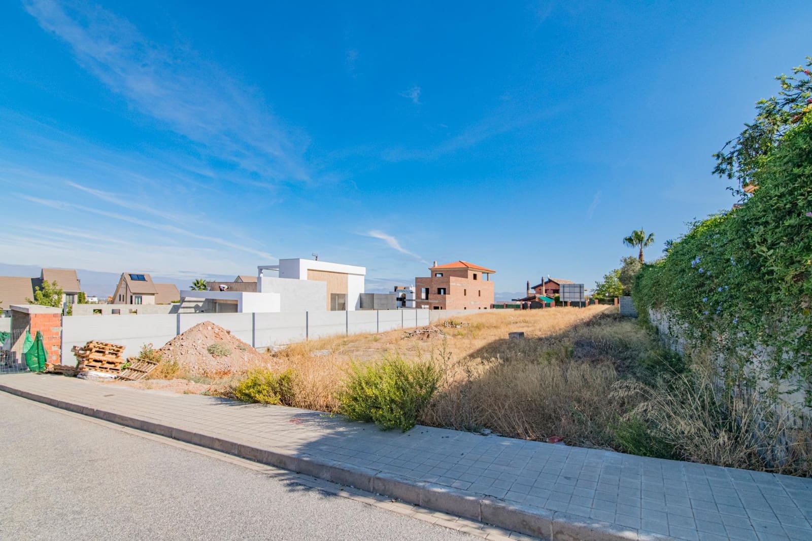 Terrain à Bâtir à vendre à Dilar - 100 000 € (Ref: 10014042)