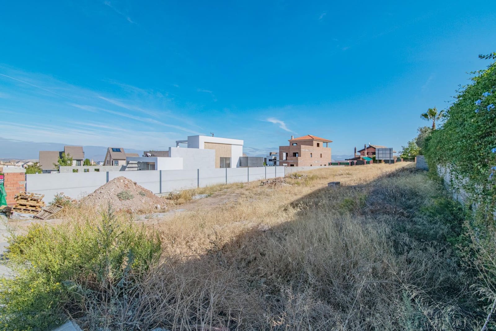 Terrain à Bâtir à vendre à Dilar - 100 000 € (Ref: 10014042)