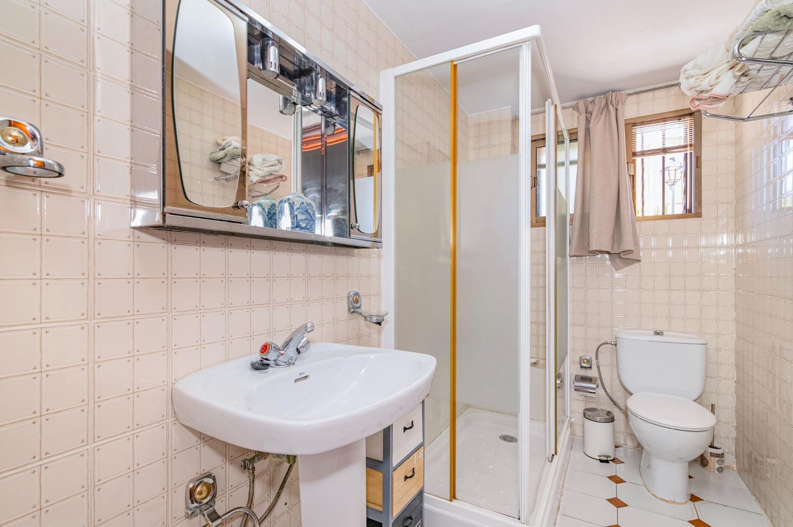 5 camera da letto Villa in vendita in Cajar con piscina garage - 480.000 € (Rif: 10014043)