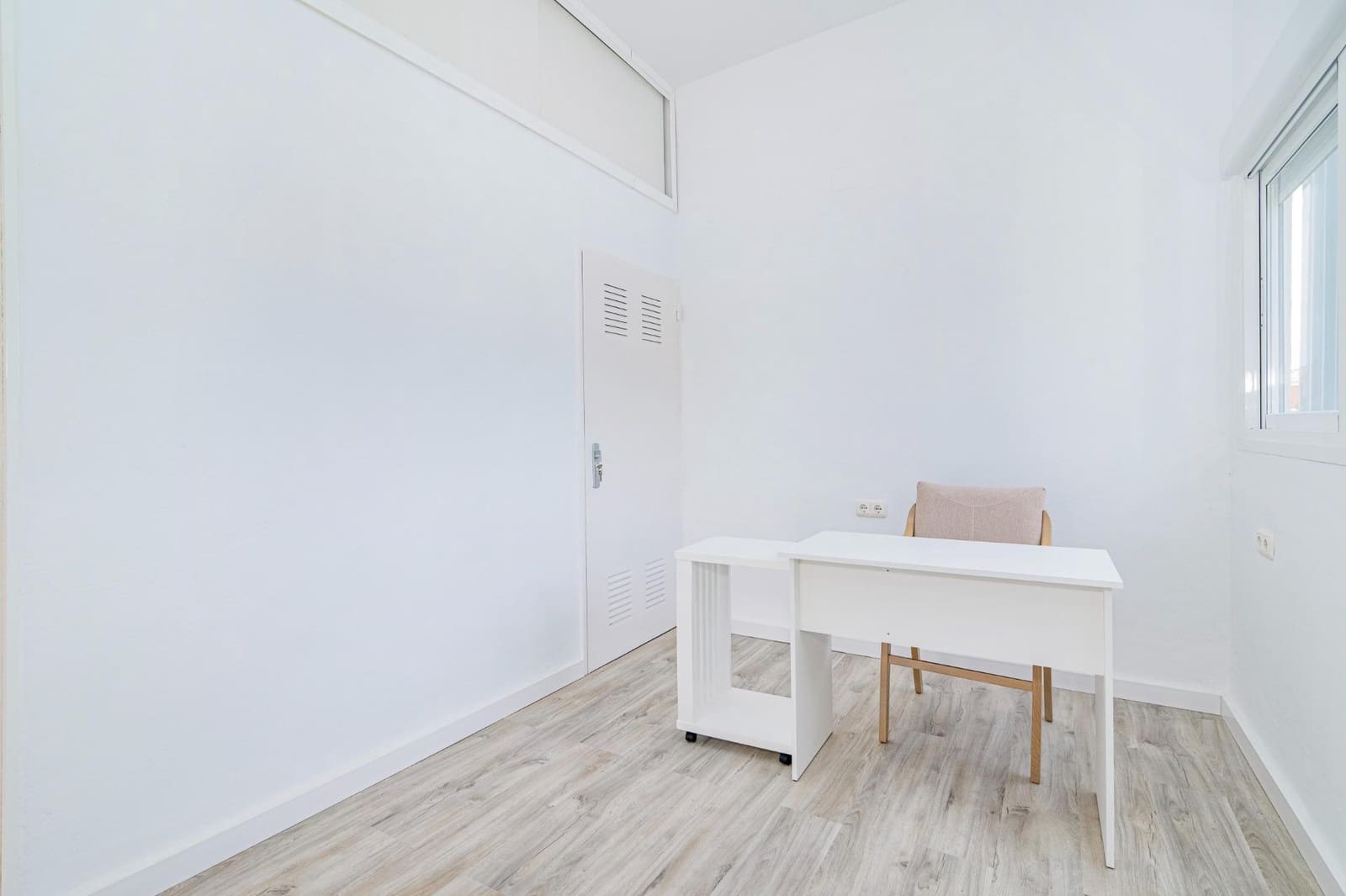 2 sovrum Kommersiell till salu i Granada stad - 36 000 € (Ref: 10014044)