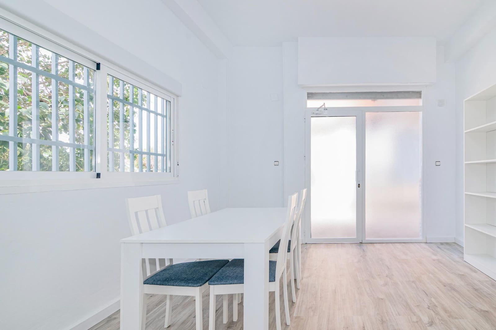 2 sovrum Kommersiell till salu i Granada stad - 36 000 € (Ref: 10014044)