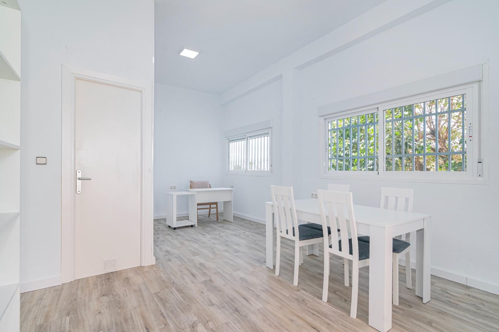 2 sovrum Kommersiell till salu i Granada stad - 36 000 € (Ref: 10014044)