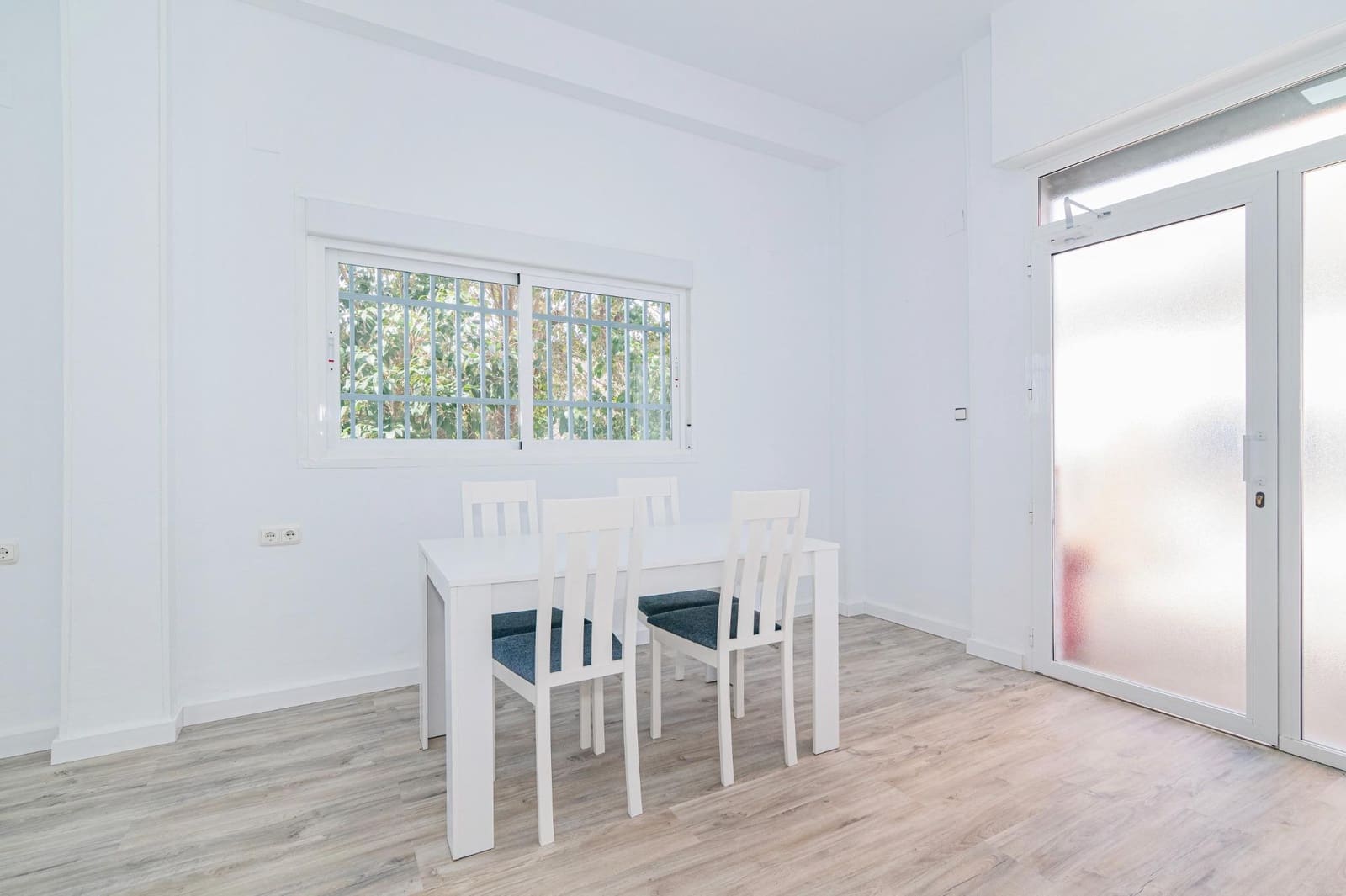 2 sovrum Kommersiell till salu i Granada stad - 36 000 € (Ref: 10014044)