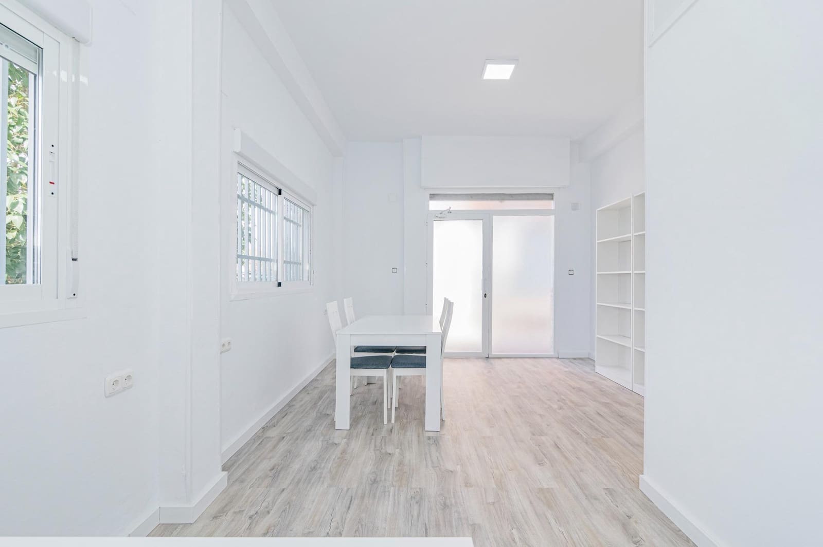 2 sovrum Kommersiell till salu i Granada stad - 36 000 € (Ref: 10014044)
