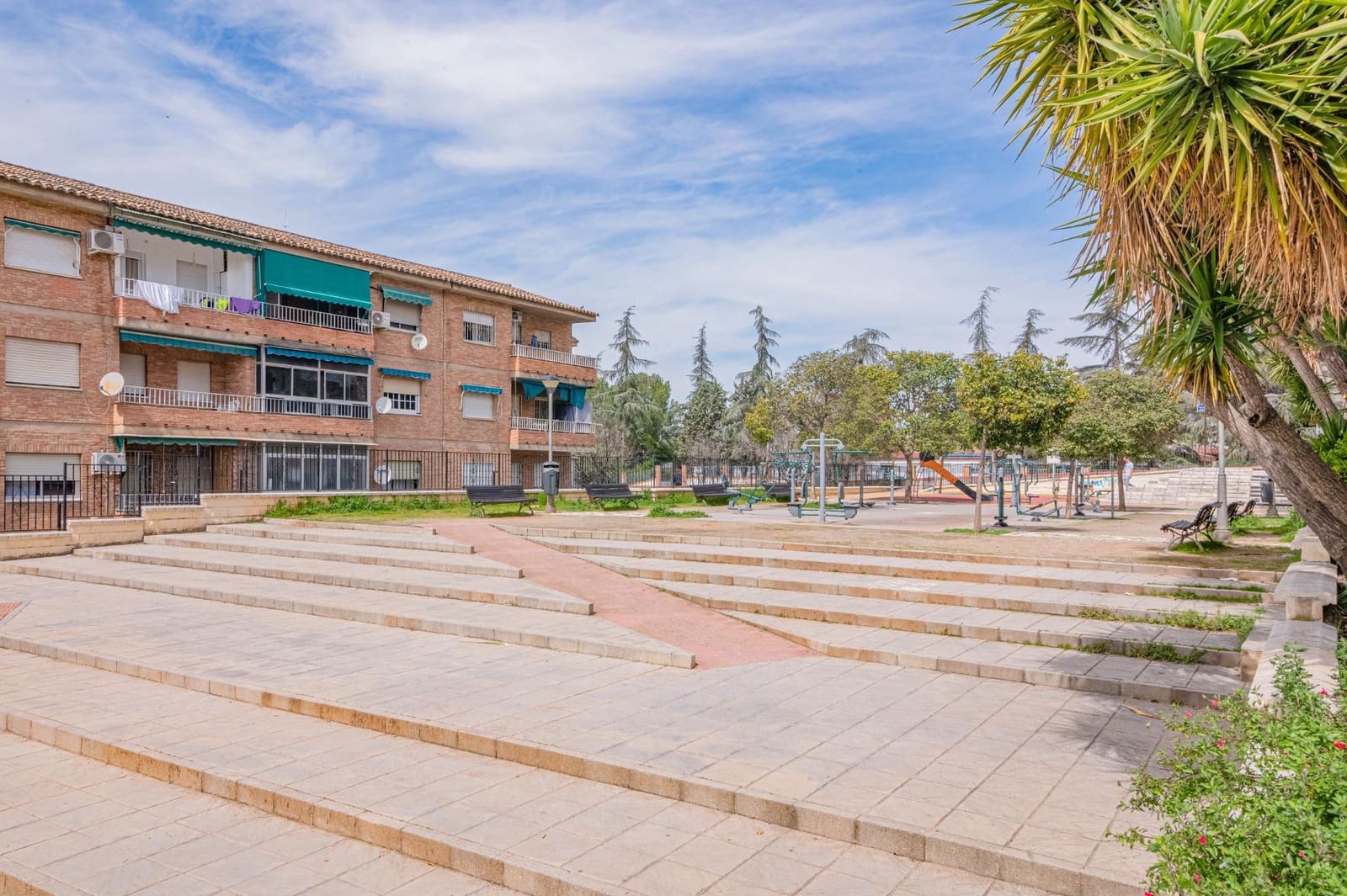 2 sovrum Kommersiell till salu i Granada stad - 36 000 € (Ref: 10014044)