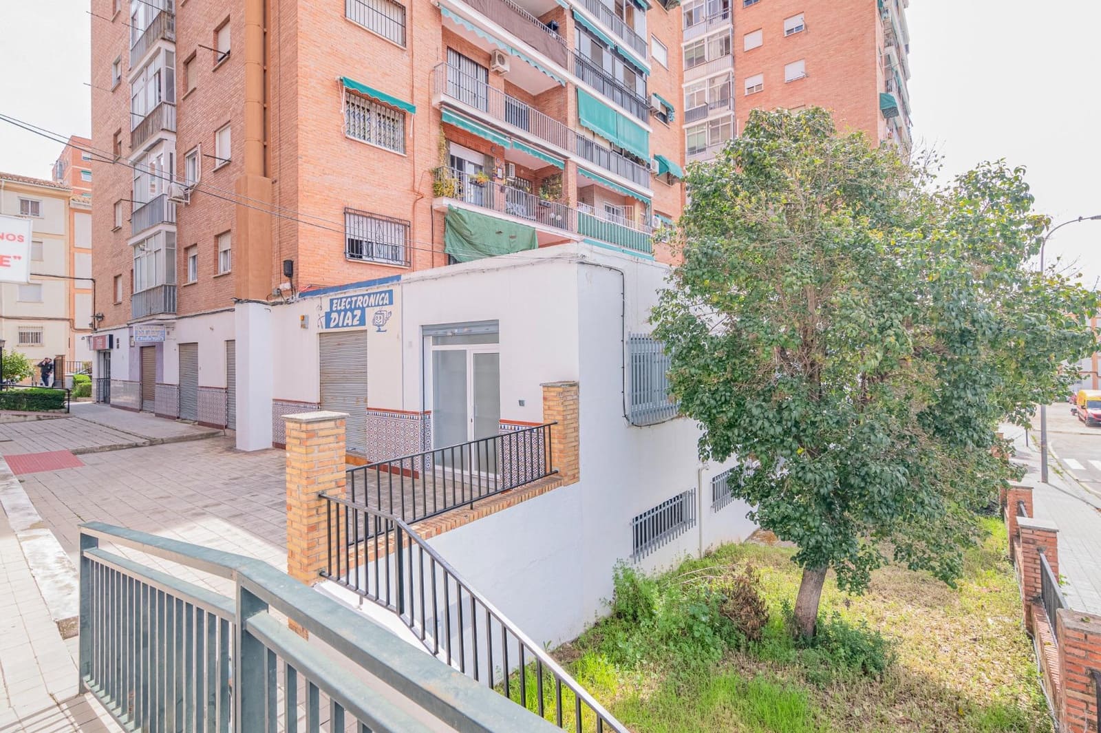 2 sovrum Kommersiell till salu i Granada stad - 36 000 € (Ref: 10014044)