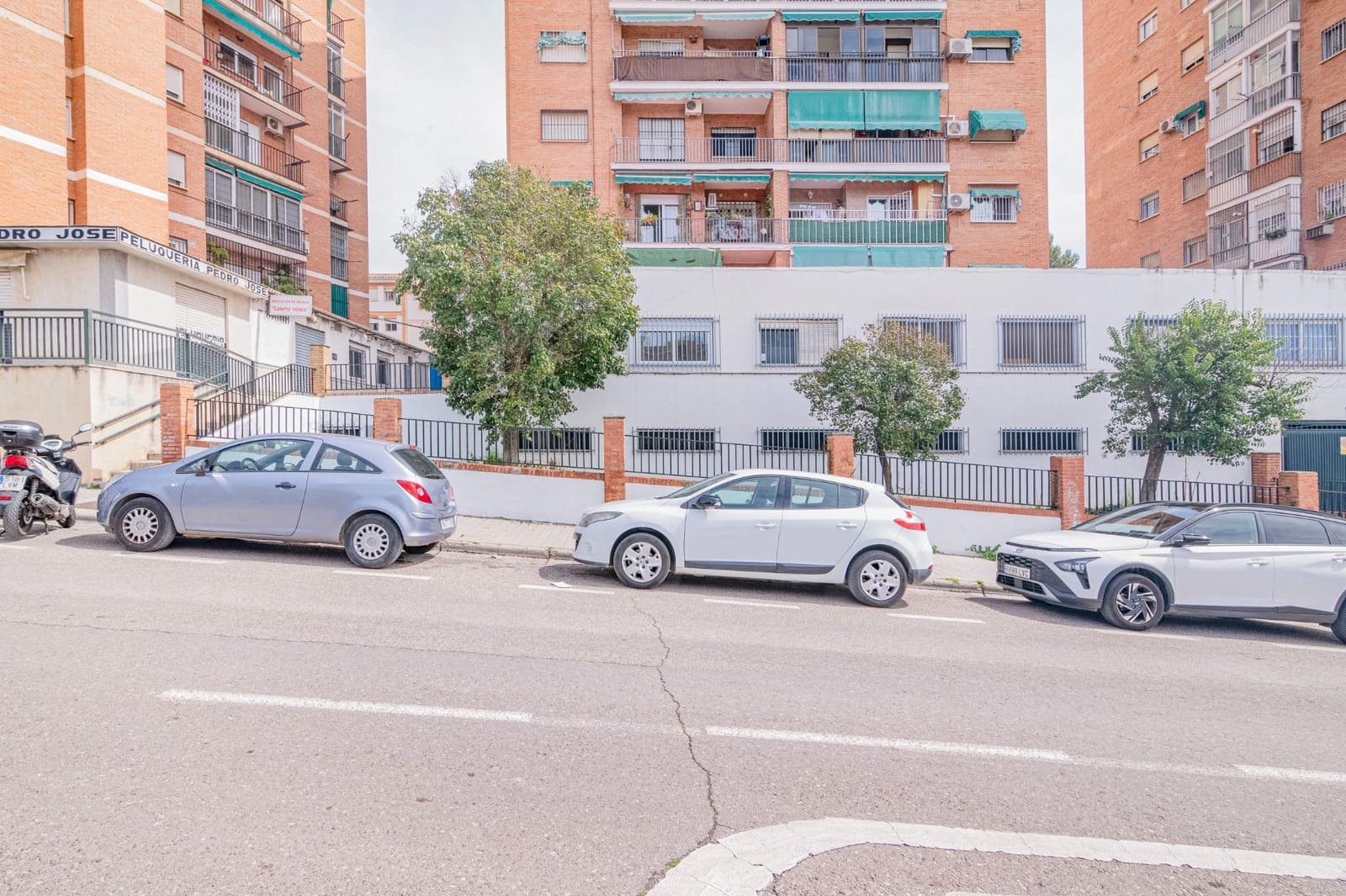 2 sovrum Kommersiell till salu i Granada stad - 36 000 € (Ref: 10014044)