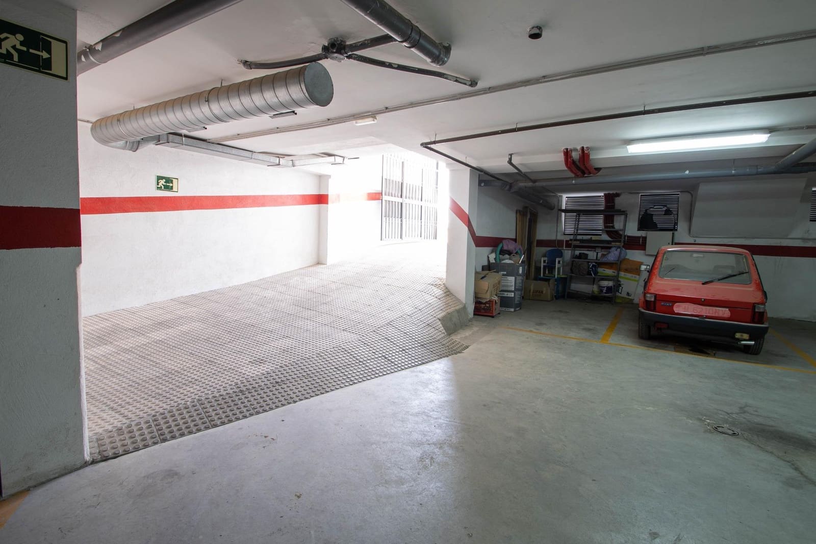 2 bedroom Flat for sale in Las Gabias with garage - € 115,000 (Ref: 10014045)