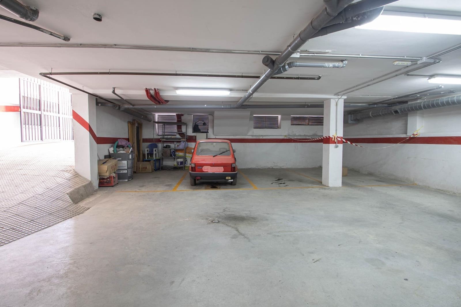 2 bedroom Flat for sale in Las Gabias with garage - € 115,000 (Ref: 10014045)