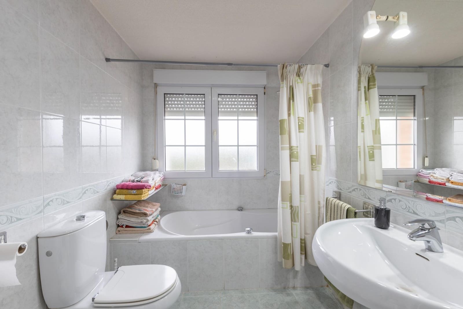 6 slaapkamer Villa te koop in Alhendin met zwembad garage - € 799.900 (Ref: 10014046)