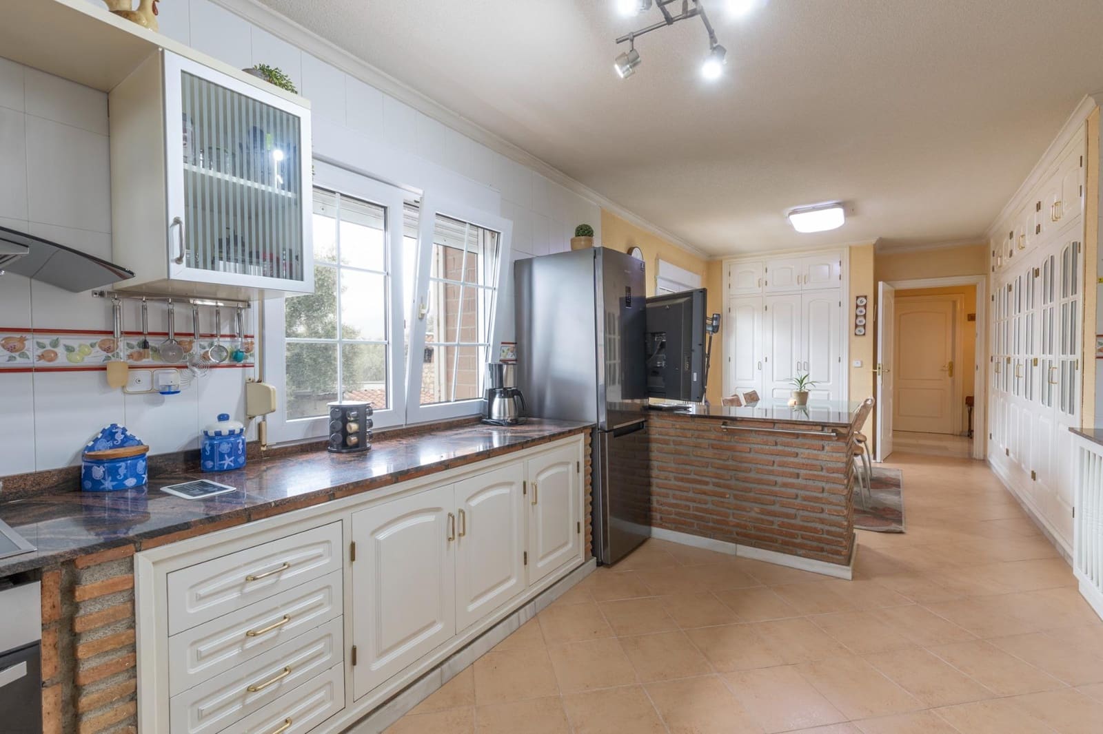 6 slaapkamer Villa te koop in Alhendin met zwembad garage - € 799.900 (Ref: 10014046)
