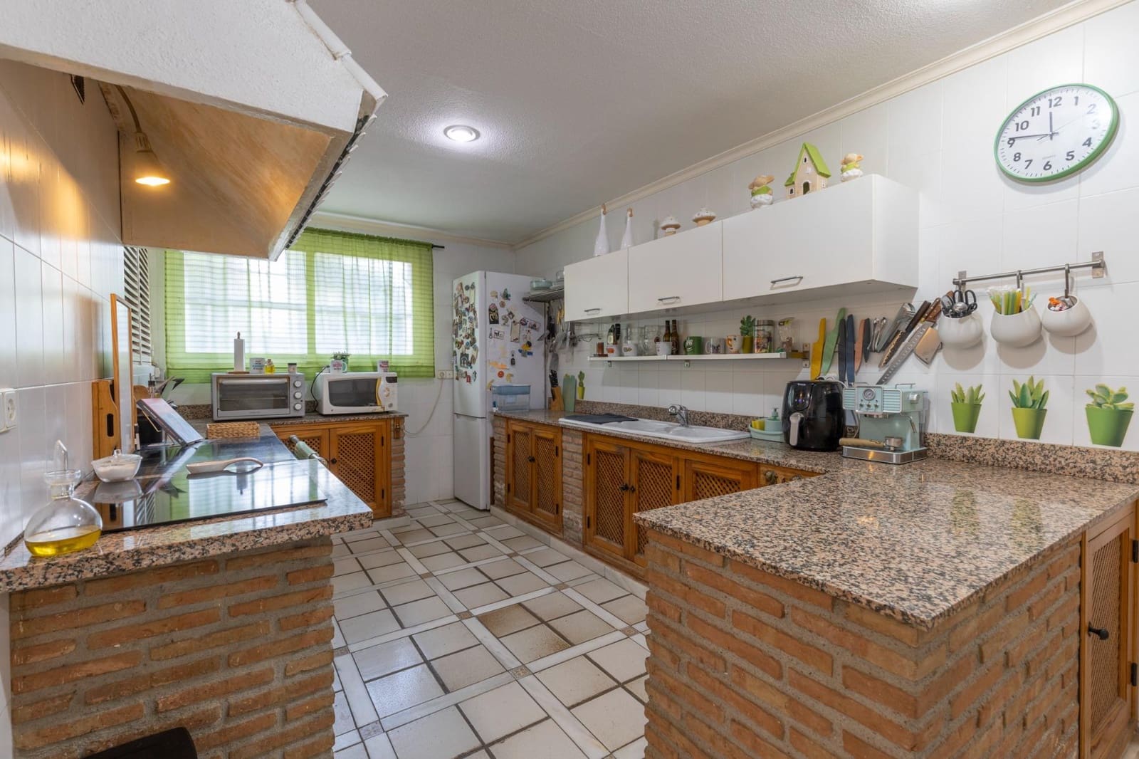 6 slaapkamer Villa te koop in Alhendin met zwembad garage - € 799.900 (Ref: 10014046)