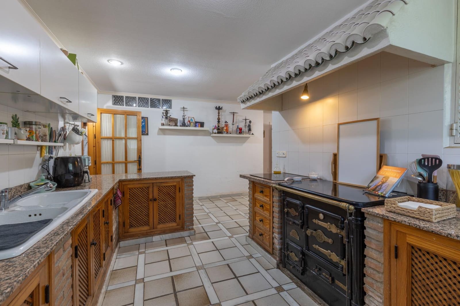 6 slaapkamer Villa te koop in Alhendin met zwembad garage - € 799.900 (Ref: 10014046)
