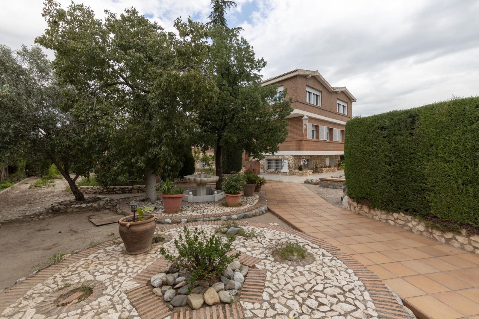 6 slaapkamer Villa te koop in Alhendin met zwembad garage - € 799.900 (Ref: 10014046)