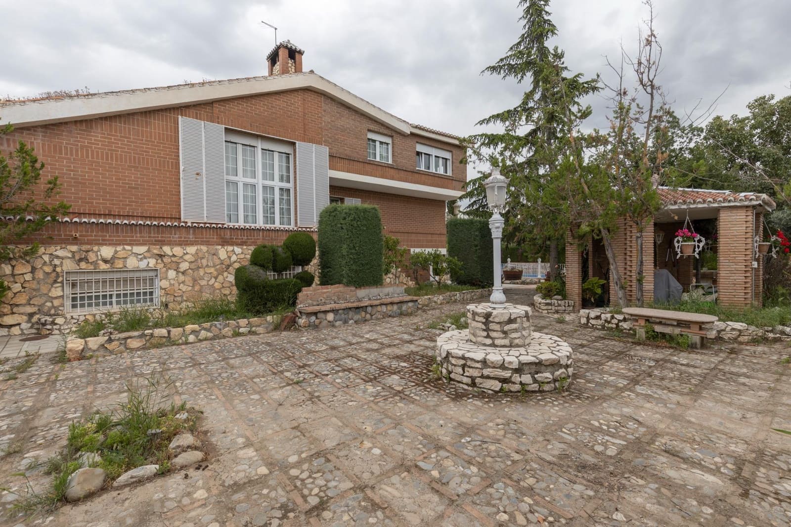 6 slaapkamer Villa te koop in Alhendin met zwembad garage - € 799.900 (Ref: 10014046)