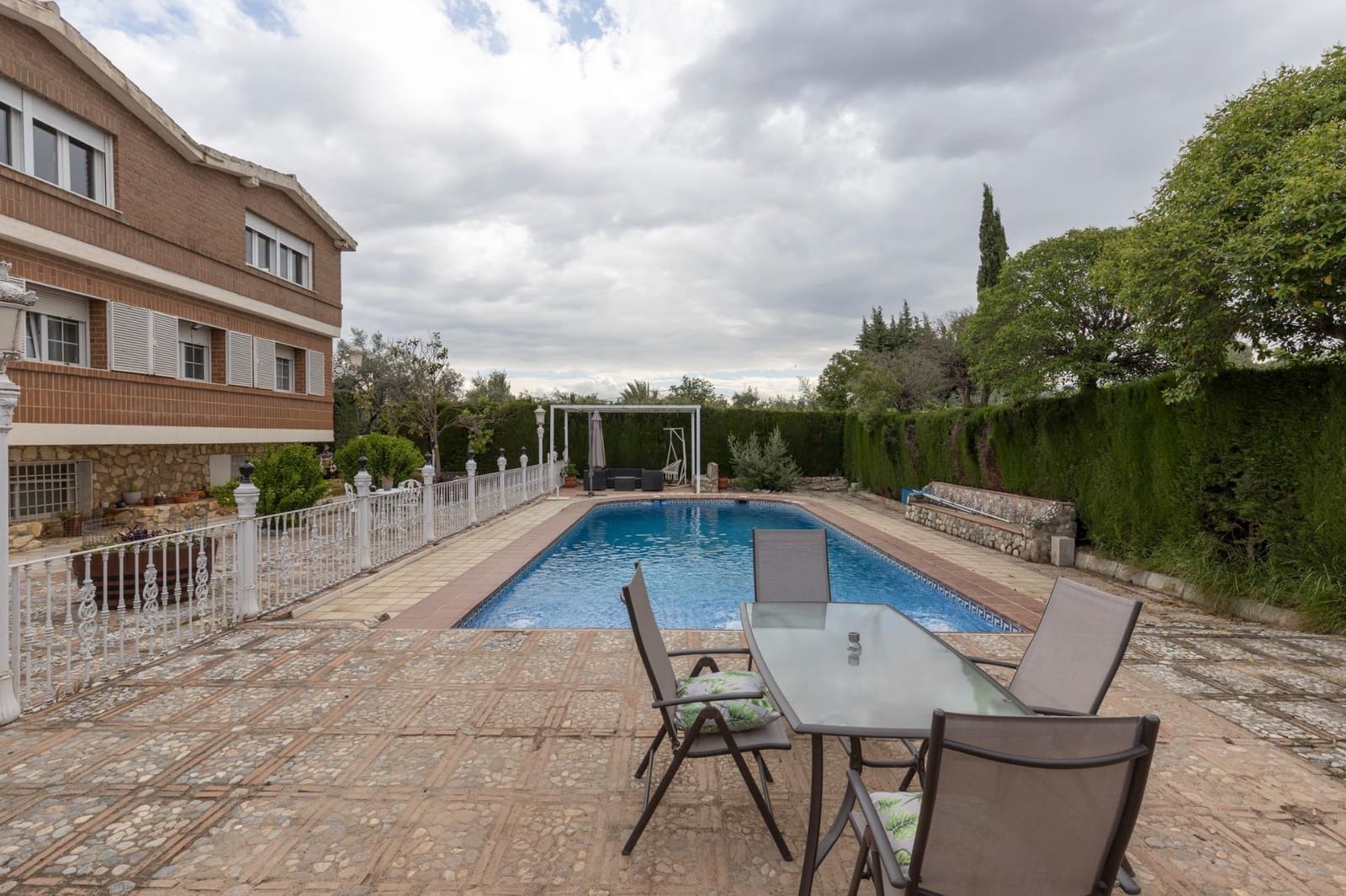6 slaapkamer Villa te koop in Alhendin met zwembad garage - € 799.900 (Ref: 10014046)