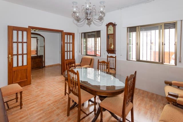 4 bedroom Townhouse for sale in Cúllar Vega - € 185,000 (Ref: 10014047)