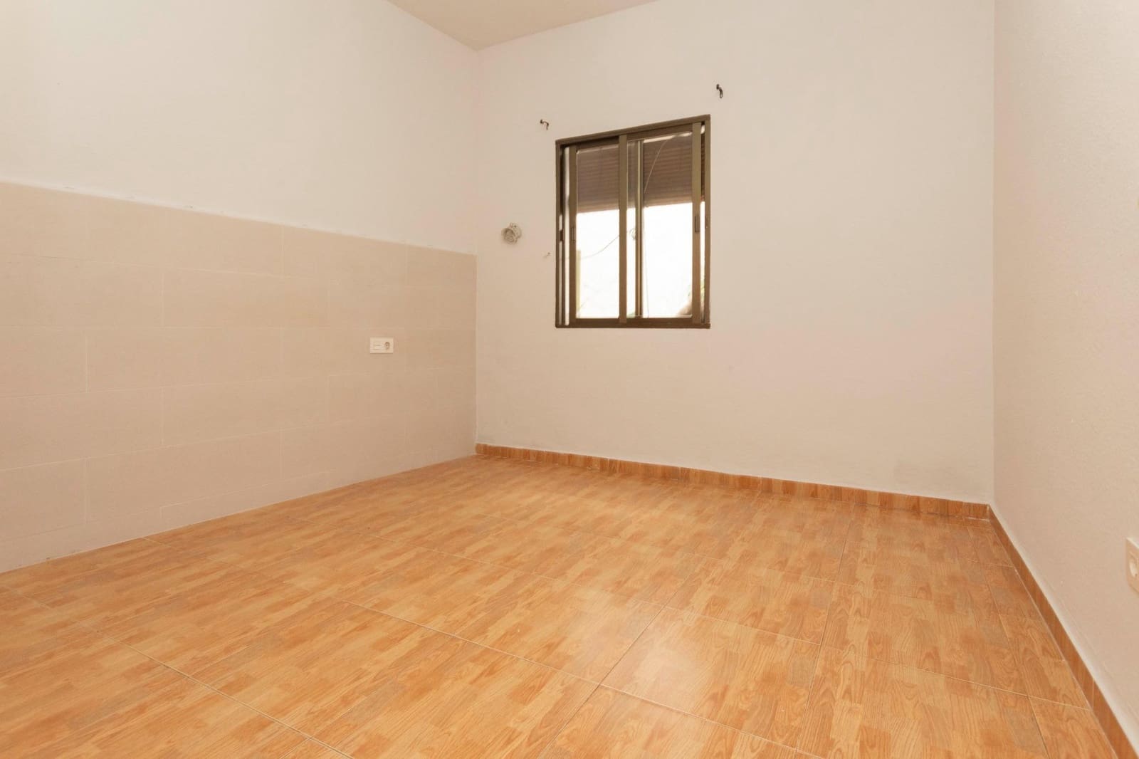 4 bedroom Townhouse for sale in Cullar Vega - € 185,000 (Ref: 10014047)