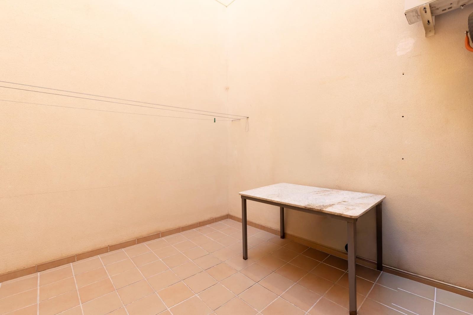2 bedroom Apartment for sale in Las Gabias with garage - € 161,900 (Ref: 10014048)