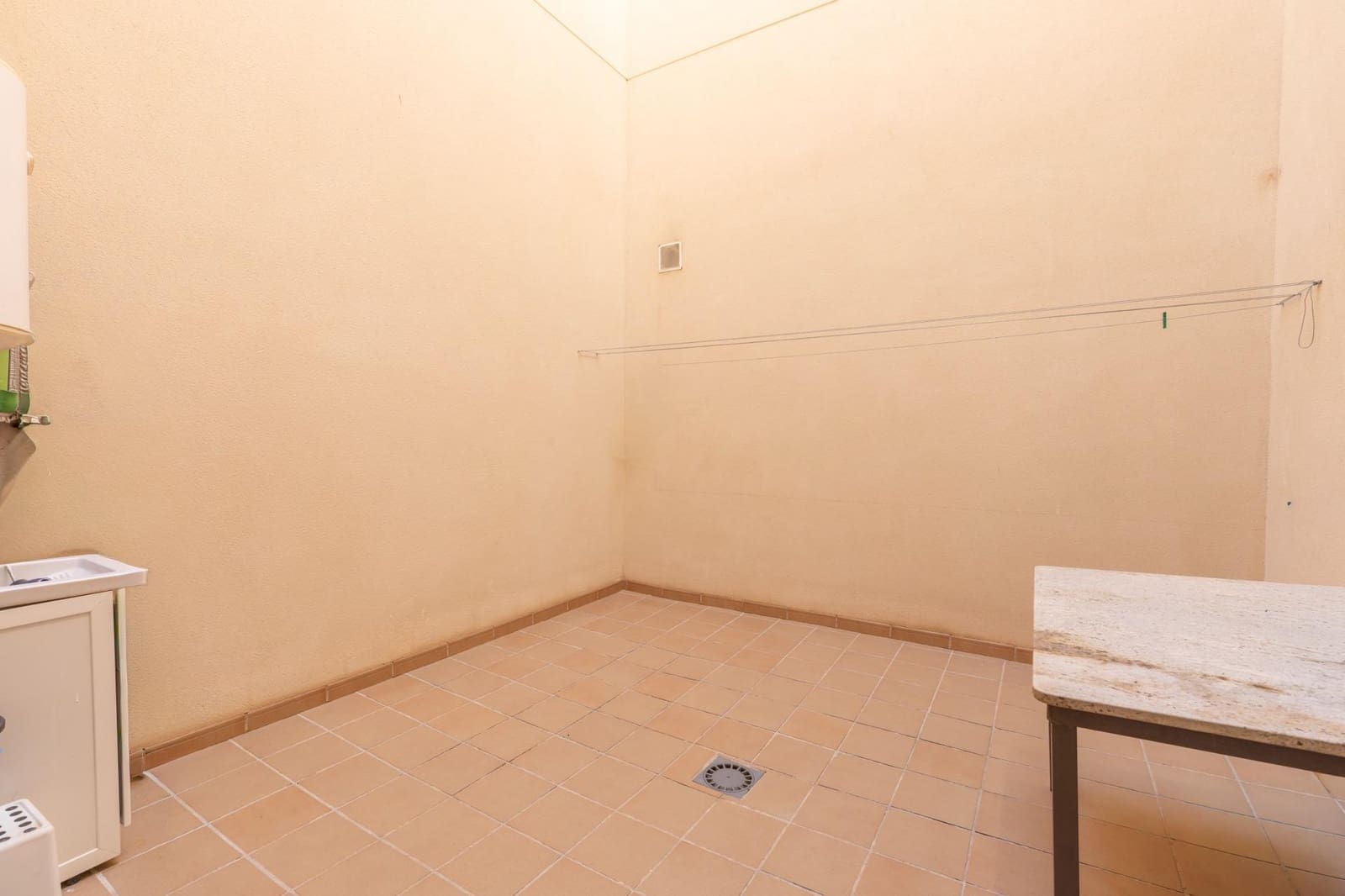2 bedroom Apartment for sale in Las Gabias with garage - € 161,900 (Ref: 10014048)