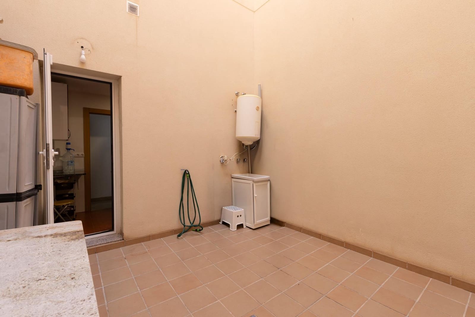 2 bedroom Apartment for sale in Las Gabias with garage - € 161,900 (Ref: 10014048)