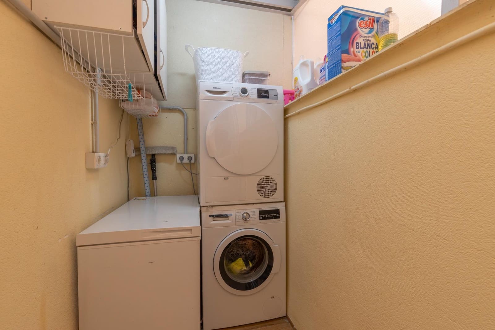 2 bedroom Apartment for sale in Las Gabias with garage - € 161,900 (Ref: 10014048)